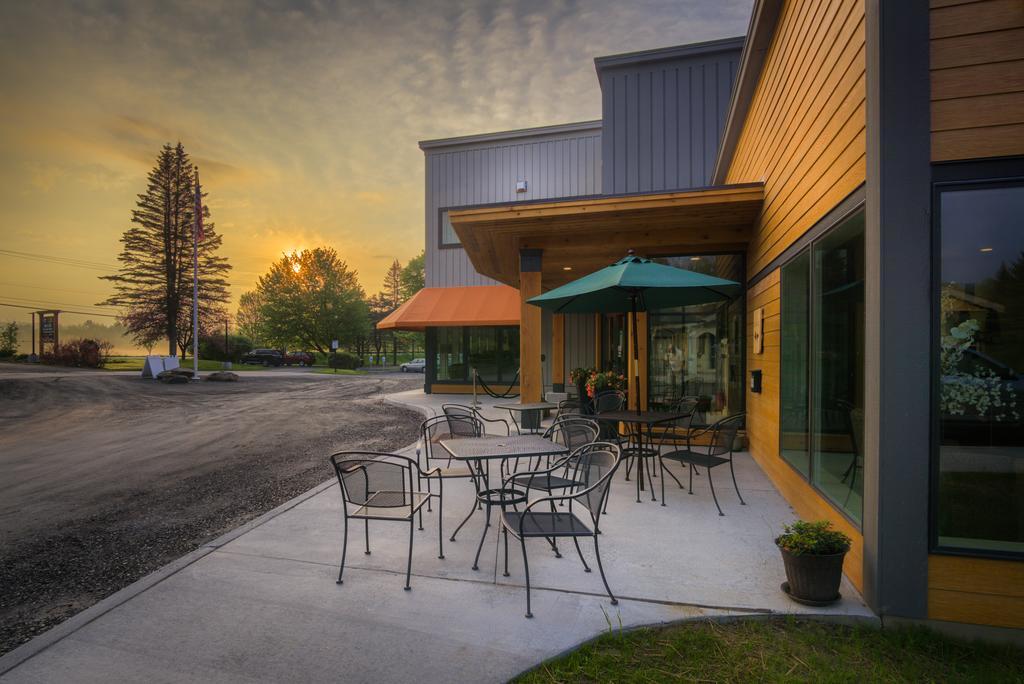 Sun & Ski Inn And Suites Stowe Exteriér fotografie